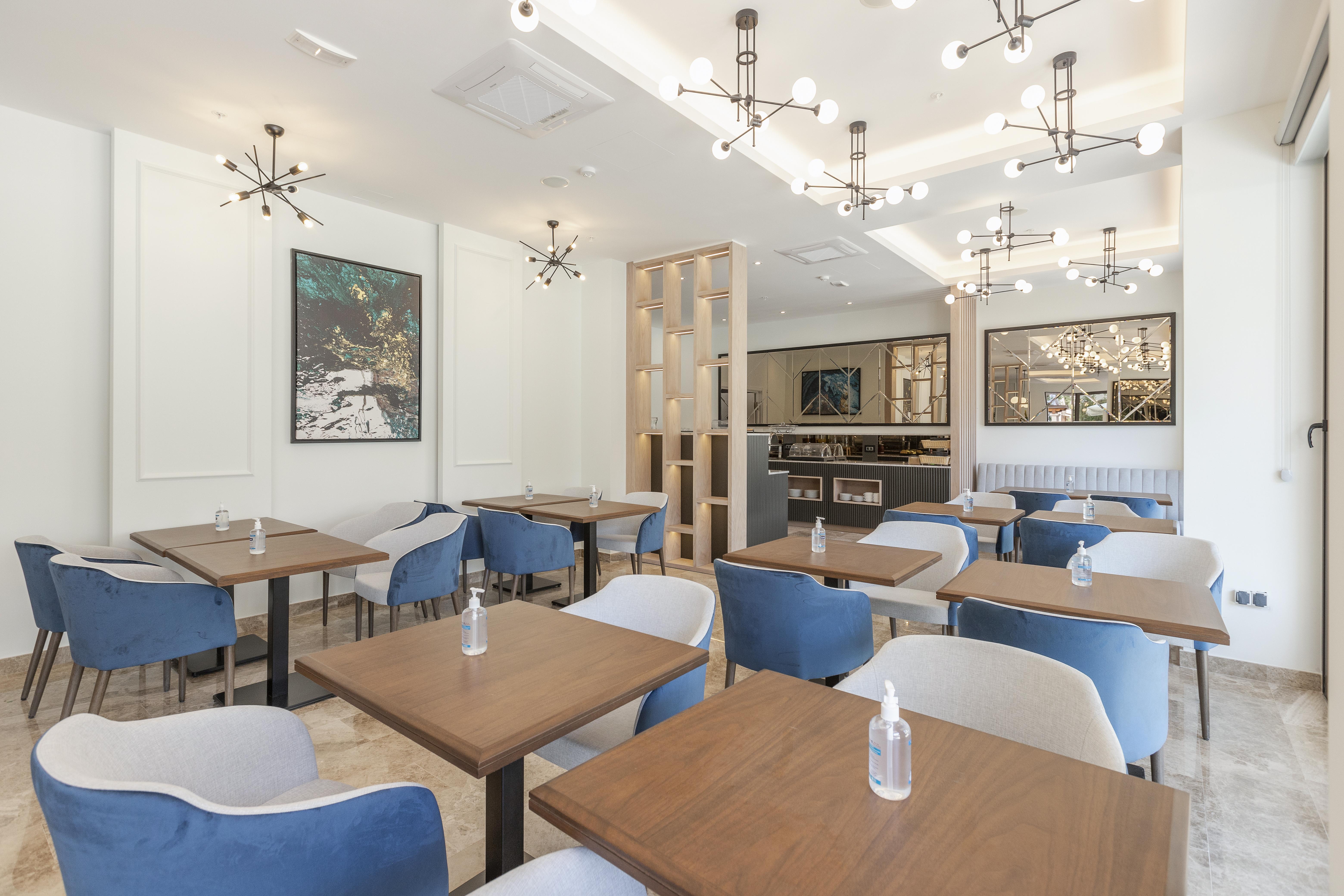 Boutique Hotel Momentum By Aycon Будва Екстериор снимка